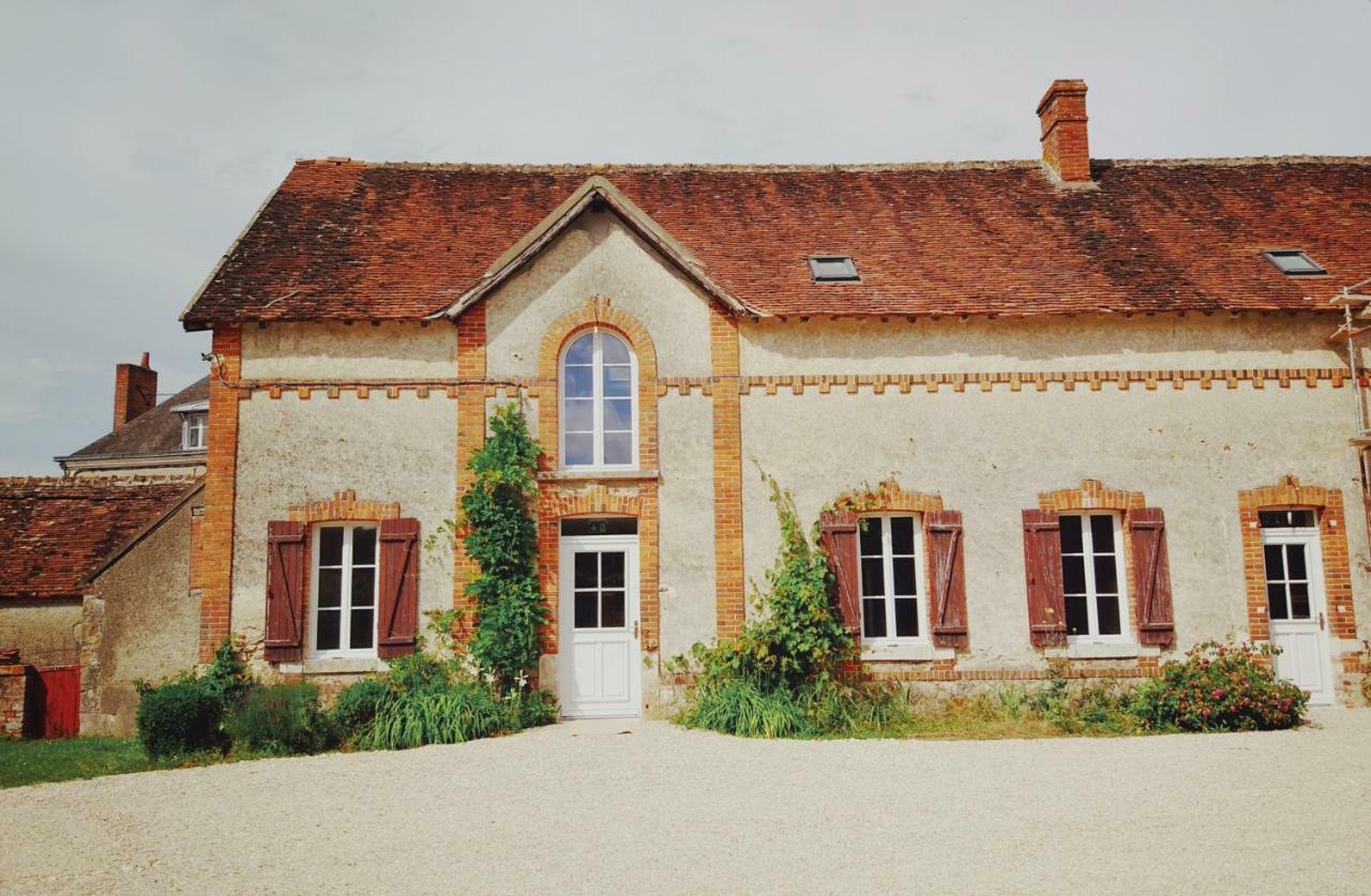 Gite Du Chateau La Bussiere  Exterior photo